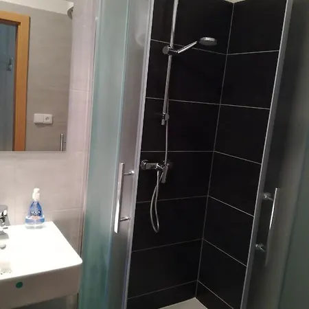 Apartment Soukromy Apartman Na Vsemine C.12